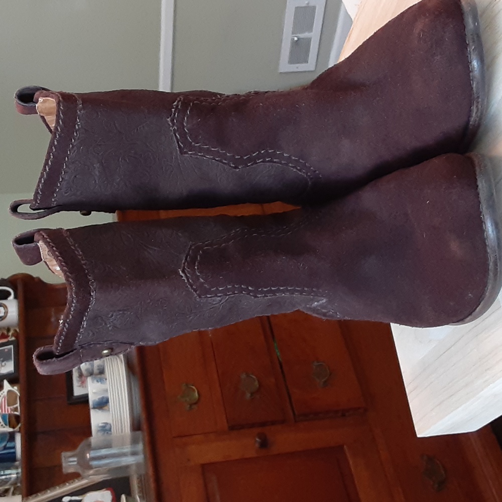 Fossil Brown Suede Cowboy / Cowgirl Boots